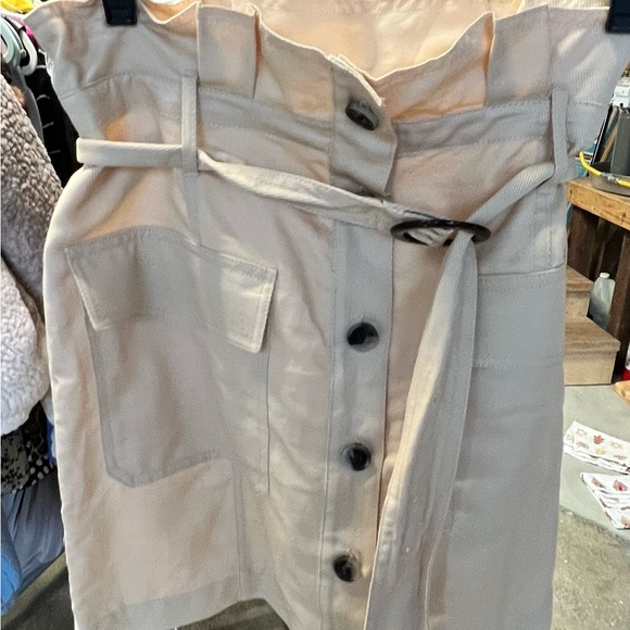 Banana Republic Belted Paperbag Utility Style Skirt - Picture 9 of 10